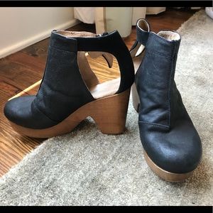 Free people Amber orchard black clog